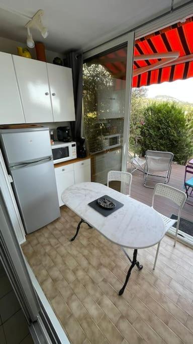 L'Escale Apartment Каркеран Екстериор снимка
